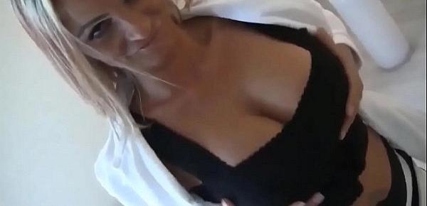  Sexy mature MILF with big tits